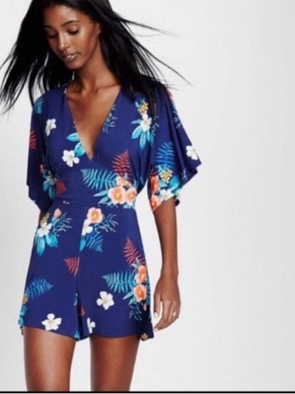 Express Women’s Tropical Floral V-Neck Romper Size XS